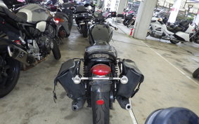 TRIUMPH BONNEVILLE SE 2014