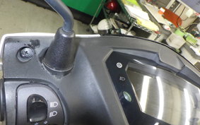 YAMAHA CYGNUS 125 XSR 3 SED8J