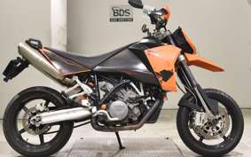 KTM 990 SUPERMOTO 2015