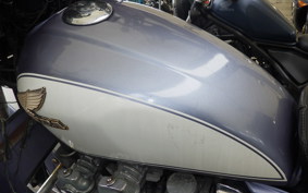 HONDA CB750 CUSTOM RC04