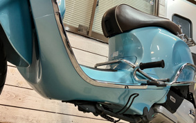 VESPA PRIMA BEIGE RA125