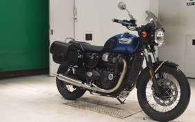 TRIUMPH BONNEVILLE T100 2023