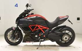 DUCATI DIAVEL Carbon 2012
