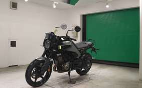 HUSQVARNA SVARTPILEN 250