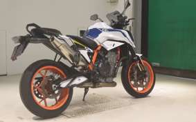KTM 890 DUKE R 2021