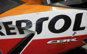 HONDA CBR250R GEN 3 2001 MC41