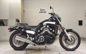 YAMAHA VMAX 2001