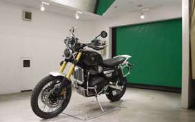 TRIUMPH SCRAMBLER 1200 XE 2025