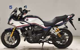 HONDA CB1300SB SUPER BOLDOR SP 2023 SC54