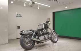 TRIUMPH BONNEVILLE AMERICA 2002