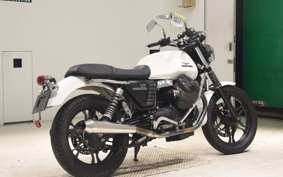 MOTO GUZZI V7 STONE 2013