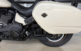 HARLEY FXLRST 2023 YXZ