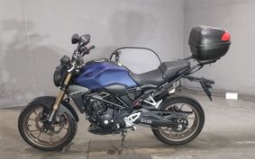 HONDA CB250R MC52