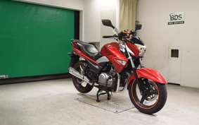 SUZUKI GSR250 2000