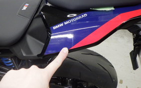 BMW M1000R 2024