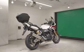 HONDA CB1300SB SUPER BOLDOR SP 2025 SC54