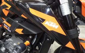 KTM 890 DUKE GP 2023