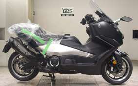 YAMAHA T-MAX 560 2026 SJ21J