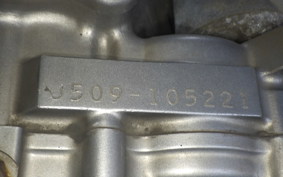 SUZUKI GSR250 2000