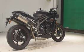 TRIUMPH STREET TRIPLE RS 2019