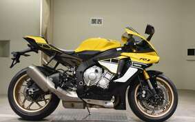 YAMAHA YZF-R1 2018 RN32