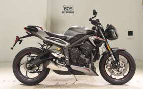 TRIUMPH STREET TRIPLE RS 2021