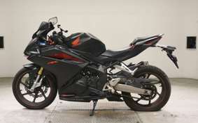 HONDA CBR250RR A 2000 MC51