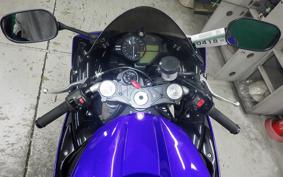 YAMAHA YZF-R1 2010