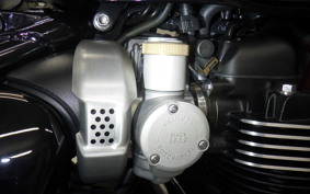 TRIUMPH BONNEVILLE BOBBER 2025