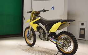 SUZUKI RM-Z250 2021