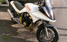 SUZUKI GSX750S KATANA 1984 GR72A