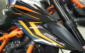 KTM 1290 SUPER DUKE R 2023