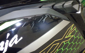 KAWASAKI ZX-25R ZX250E