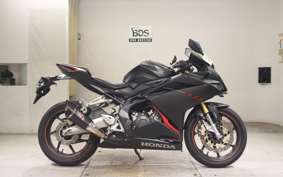 HONDA CBR250RR A 1995 MC51