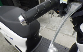 HONDA EM1 e: 2013 EF16