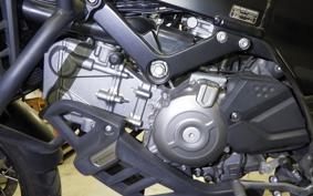 SUZUKI DL650 ( V-Strom 650 ) XTA 2021 C733A