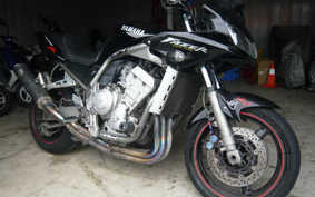 YAMAHA FZS1000 FAZER 2001 RN06