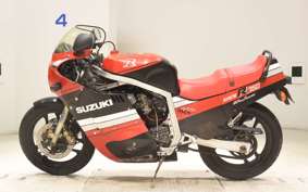 SUZUKI GSX-R750 1985 GR71F
