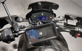 YAMAHA FZS25 RG69