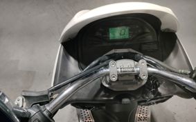 YAMAHA MAJESTY 125 SE27