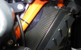 KTM 890 DUKE R 2023