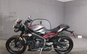 TRIUMPH STREET TRIPLE R 2020 HDA544