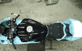 YAMAHA YZF-R6 2004 CJ32C