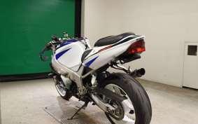 SUZUKI GSX-R600 2002