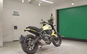 DUCATI SCRAMBLER ICON 2015