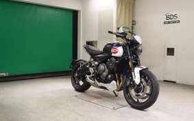 TRIUMPH TRIDENT 660 2024