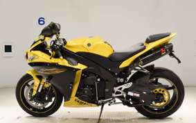 YAMAHA YZF-R1 2013