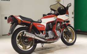HONDA CB900F 2025 SC01