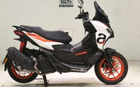 APRILIA SR GT200