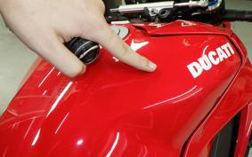 DUCATI STREETFIGHTER V4 S 2021